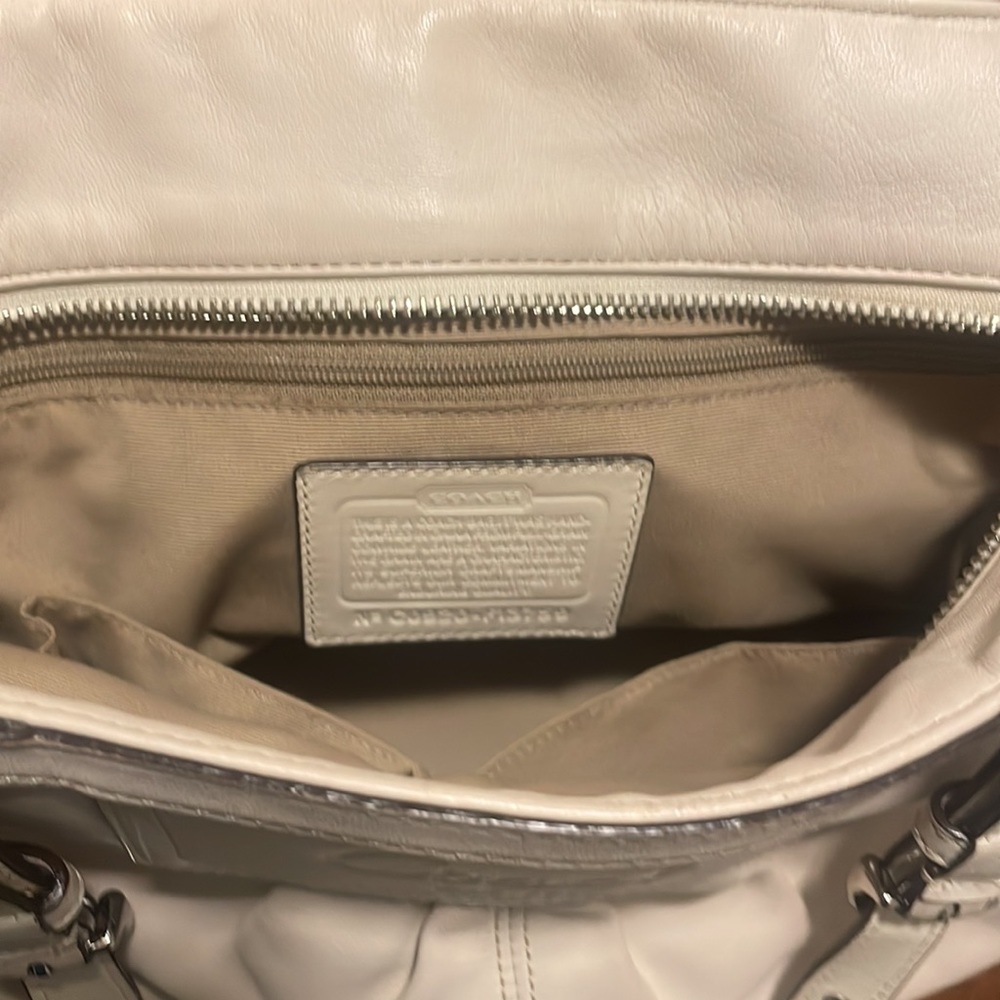 Coach Handbag - White / Leather - Picture 4 of 8